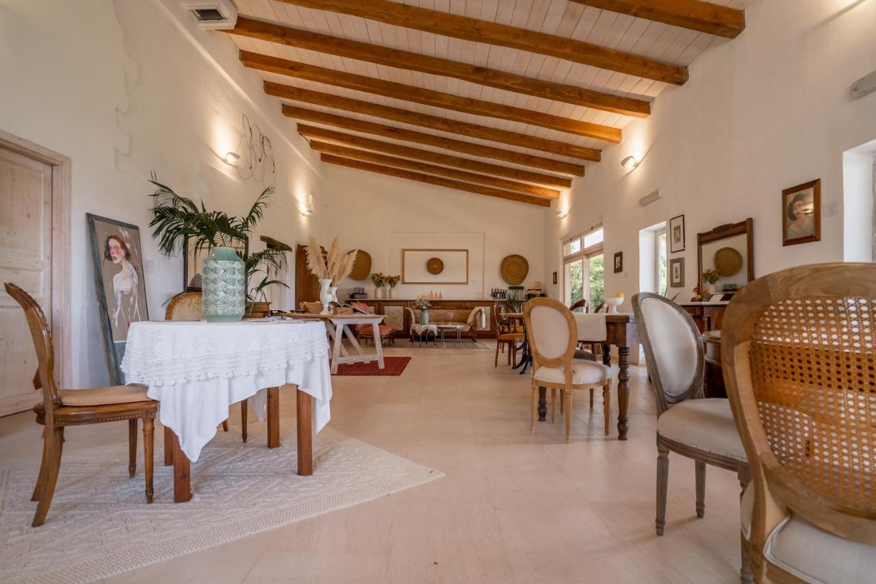 Borgo Lu Puleu Hotel Perfugas Kültér fotó