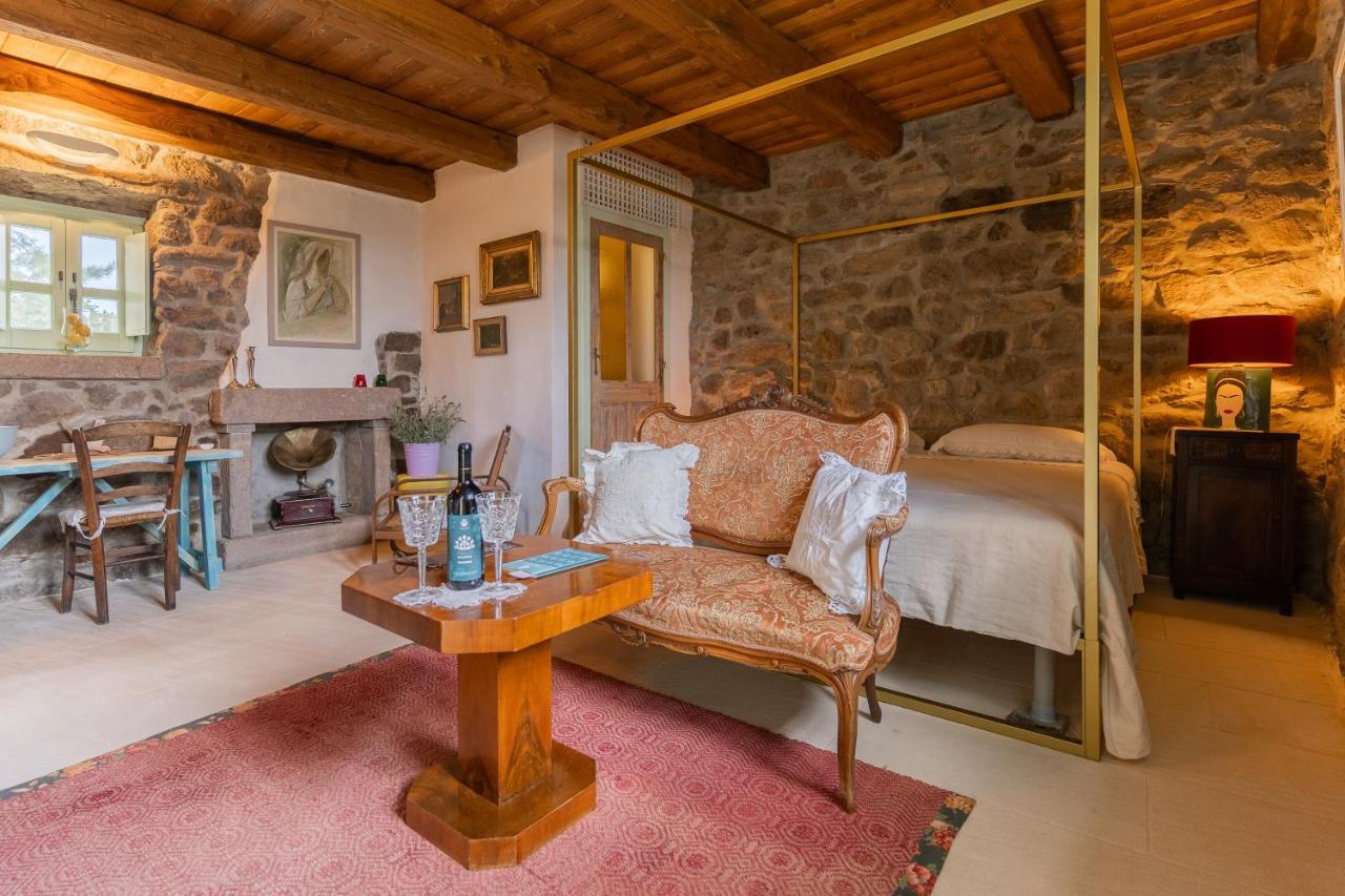 Borgo Lu Puleu Hotel Perfugas Kültér fotó