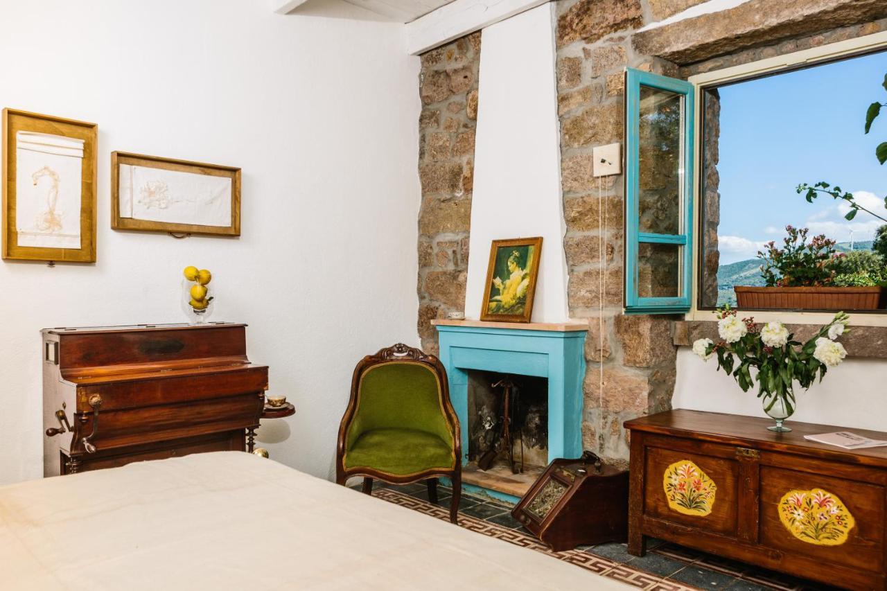 Borgo Lu Puleu Hotel Perfugas Kültér fotó