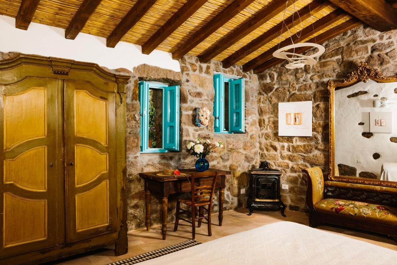 Borgo Lu Puleu Hotel Perfugas Kültér fotó